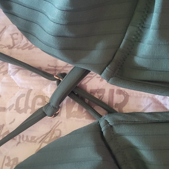 Green Ribbed Swimsuit - Picture 4 of 4